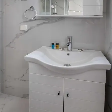 Apartment Penthouse Near Acropolis Museum By Ghh