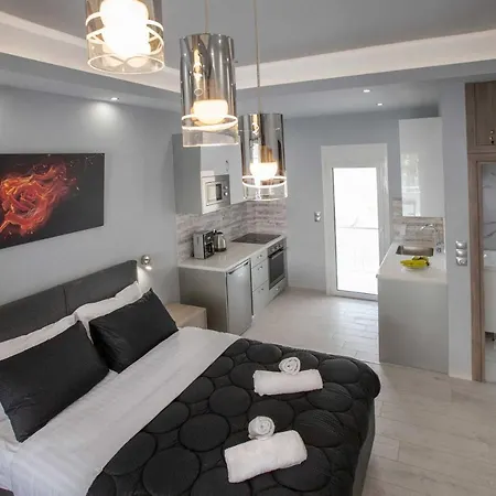 Apartment Penthouse Near Acropolis Museum By Ghh