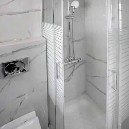 Apartment Penthouse Near Acropolis Museum By Ghh Athens